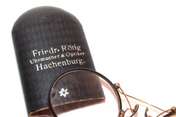 Historische Brille